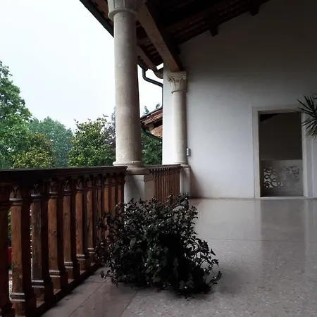 לינה וארוחת בוקר Valmarana De Toni-dimora Storica קראצ'ו