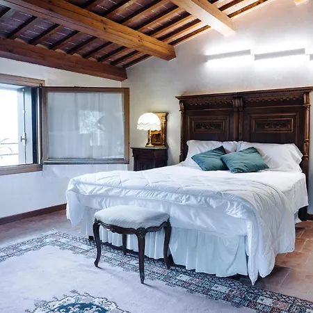 Valmarana De Toni-dimora Storica 住宿加早餐酒店 4*